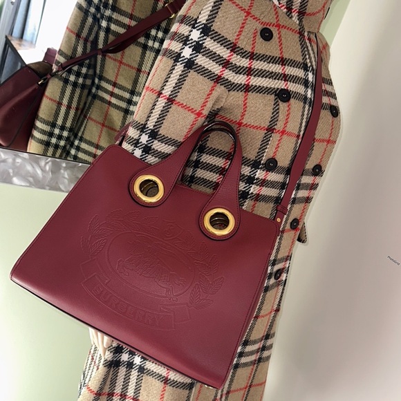 Authentic Burberry bag - Picture 7 of 13